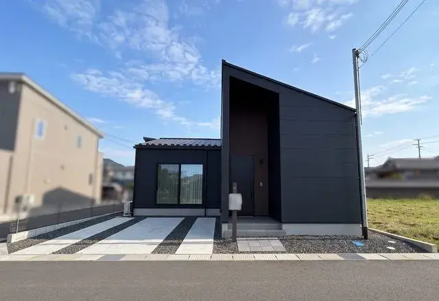 Akiya in 舞鹤市