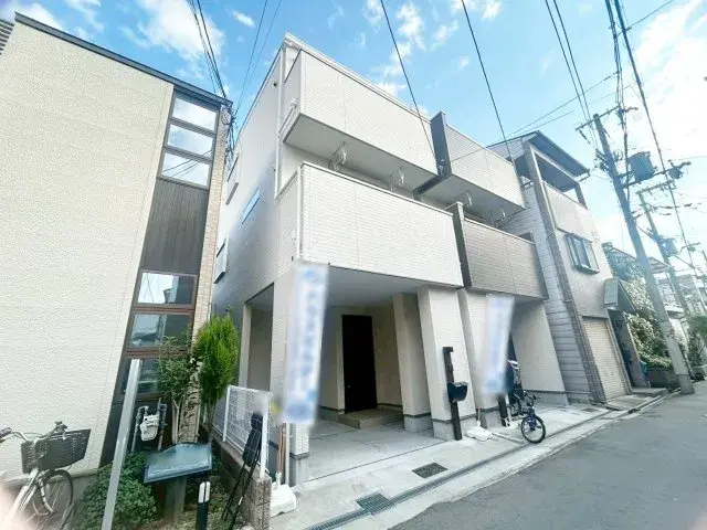 Akiya in Osaka