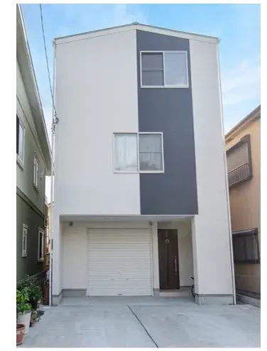 Akiya in Osaka