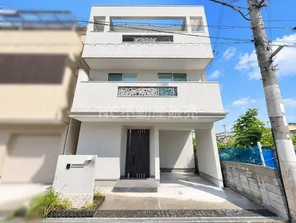 Akiya in Osaka