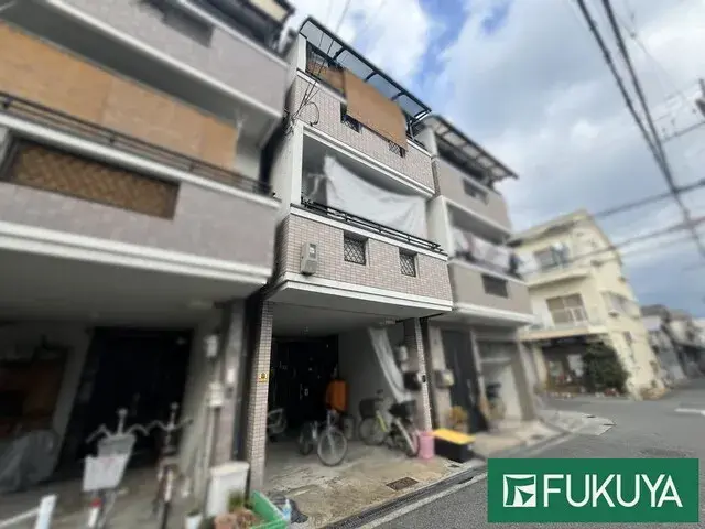Akiya in Osaka