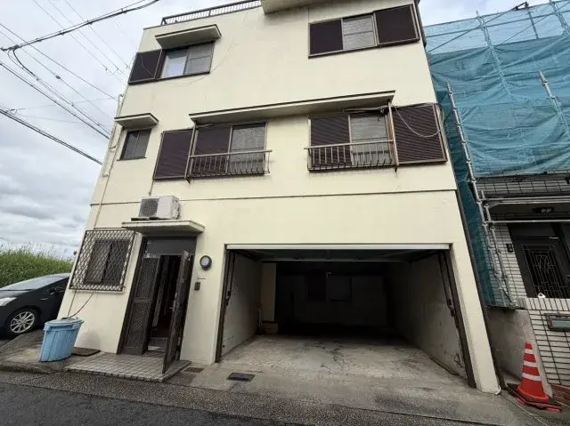 Akiya in Osaka