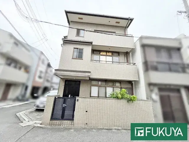 Akiya in Osaka