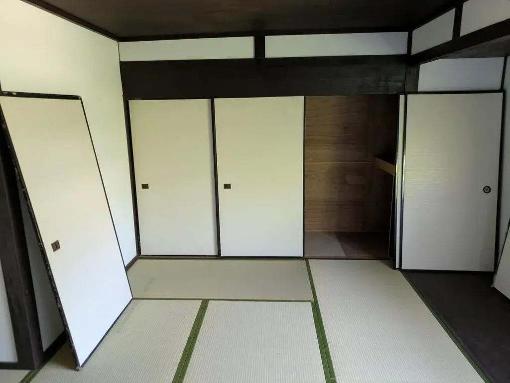9DK Property Kure City Hiroshima Prefecture (4)