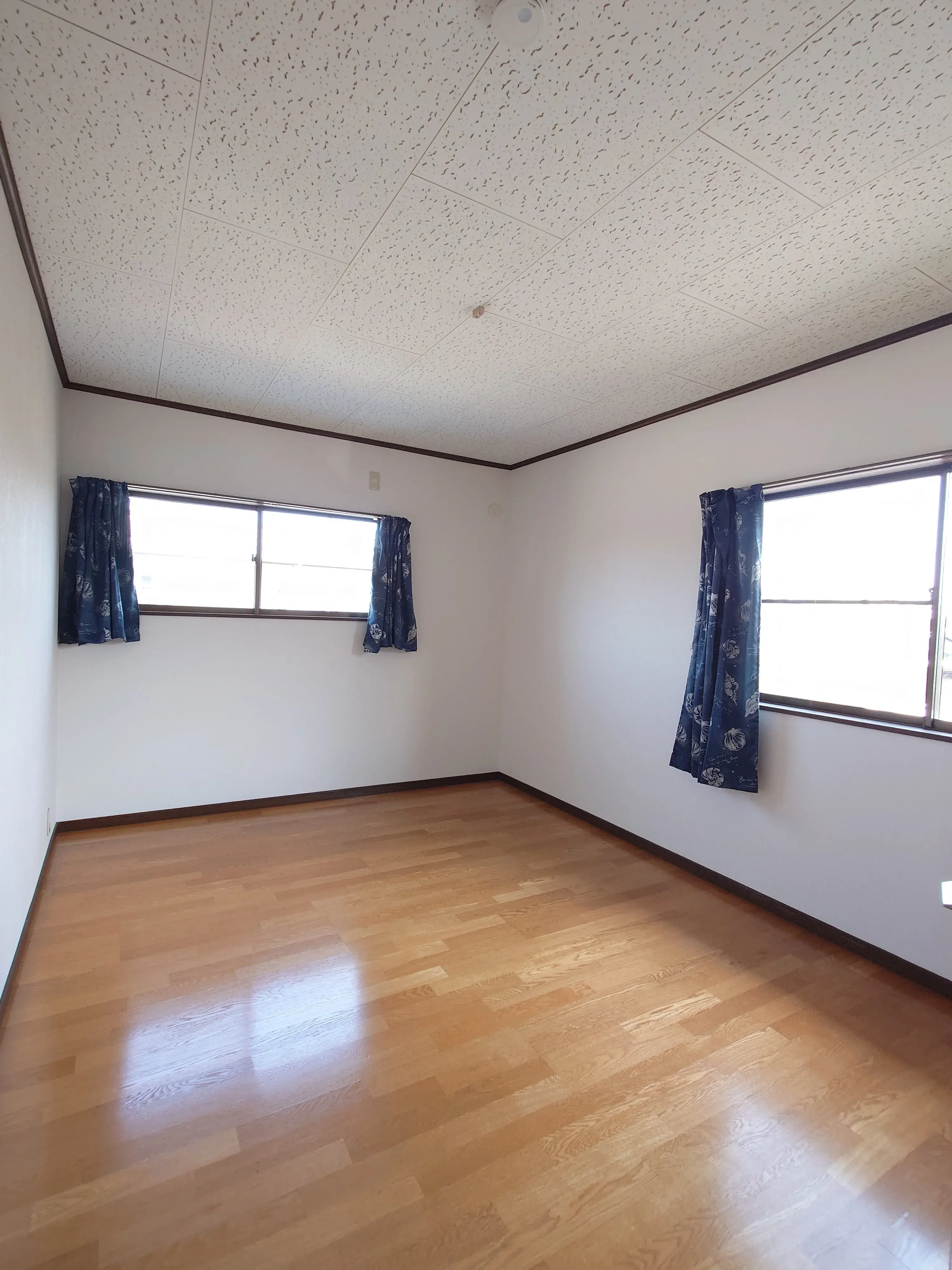 5LDK Property Marugame City Kagawa Prefecture (11)
