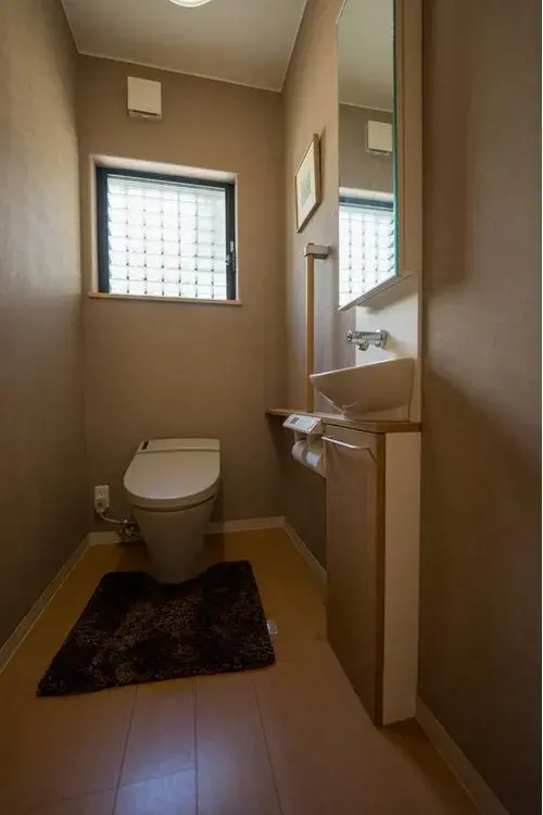 6 chambres, salon, salle à manger, cuisine et 2 débarras, Ville d'Otsu, Préfecture de Shiga (22)