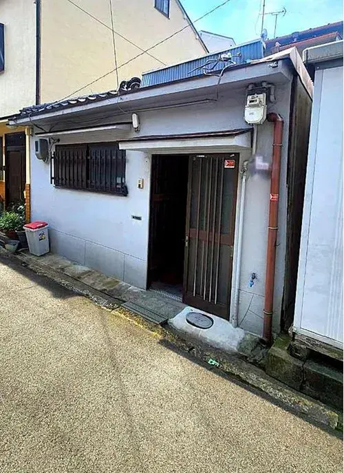 Akiya in Osaka