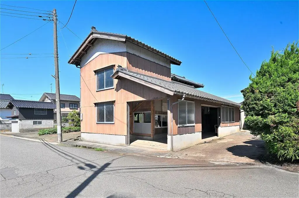 9DK Property Shibata City Niigata Prefecture (2)