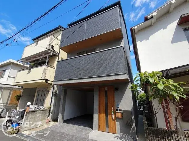 Akiya in Osaka