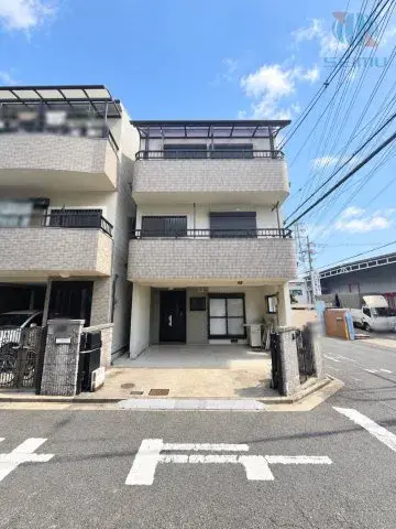 Akiya in Osaka