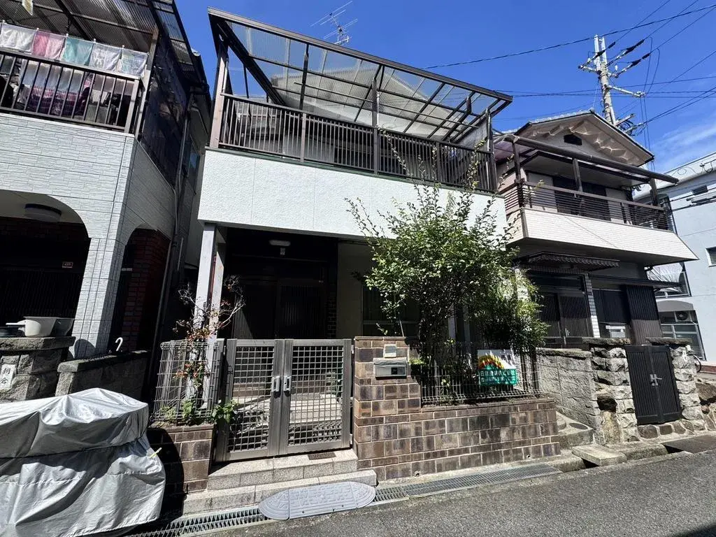 Akiya in Osaka