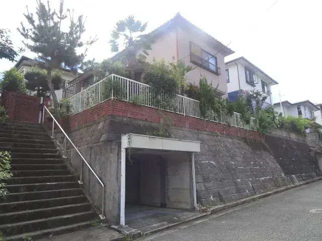 Akiya in 川西市