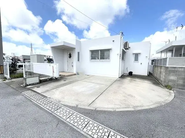 Akiya in Okinawa