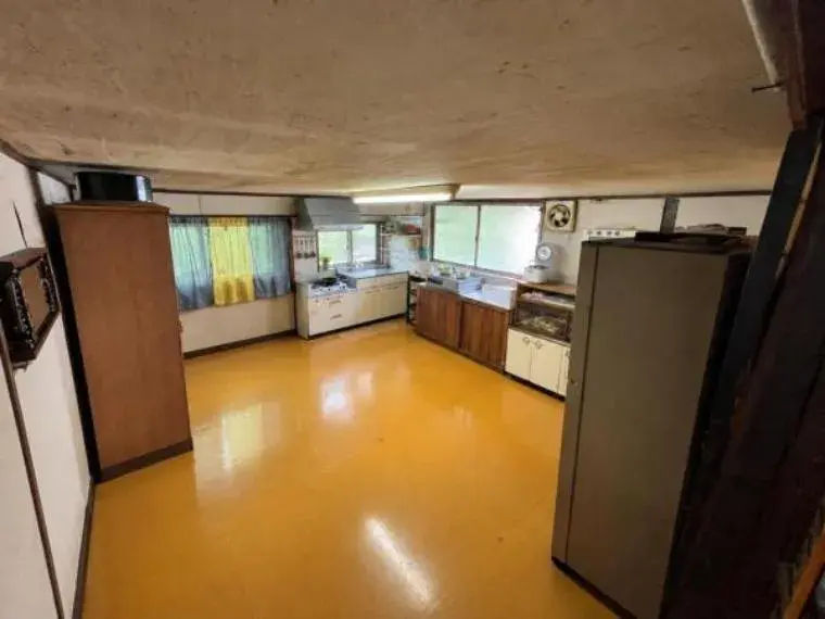 5DK Property Yufu City Oita Prefecture (9)