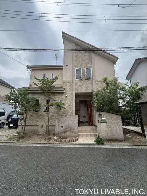 Akiya in Osaka