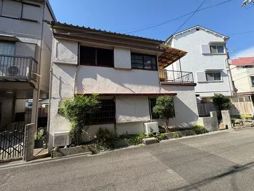 Akiya in Osaka