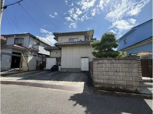 Ehime Prefecture Iyo City 4 Bedroom Property (9)