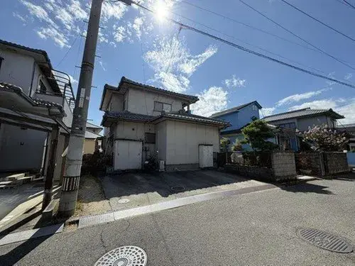Ehime Prefecture Iyo City 4 Bedroom Property (10)