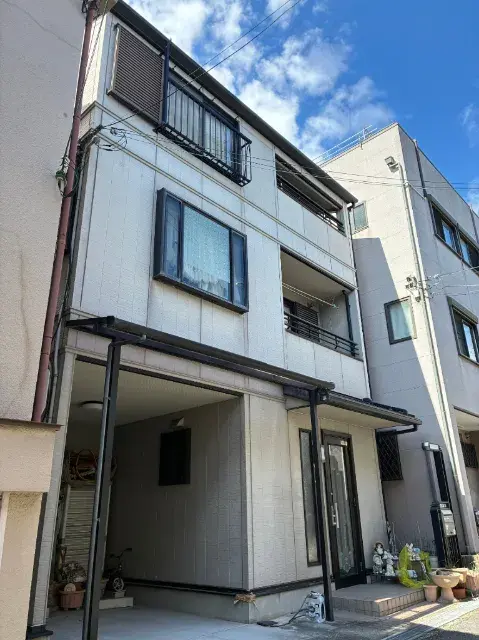 Akiya in Osaka