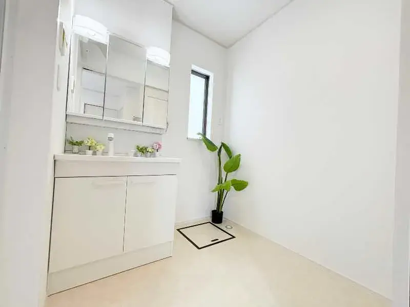 4LDK Property Ginowan City Okinawa Prefecture (11)