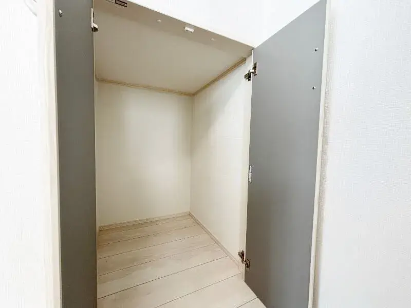 4LDK Property Ginowan City Okinawa Prefecture (9)