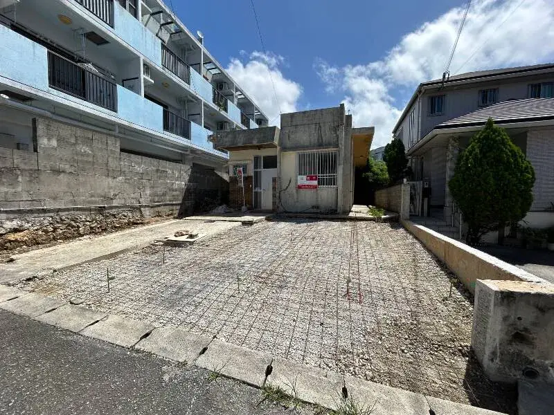 Akiya in Okinawa
