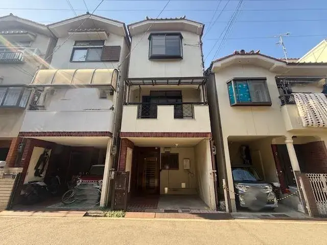 Akiya in Osaka