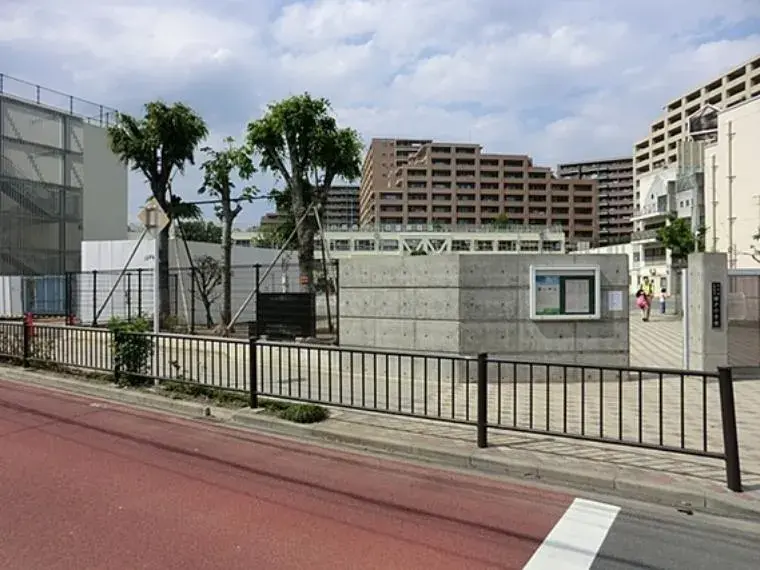 4DK Property in Setagaya-ku, Tokyo (4)