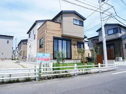 Akiya in 越谷市