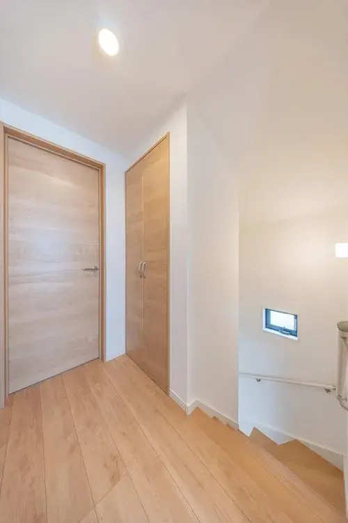 2LDK+S Property Yokohama City Kanagawa Prefecture (2)