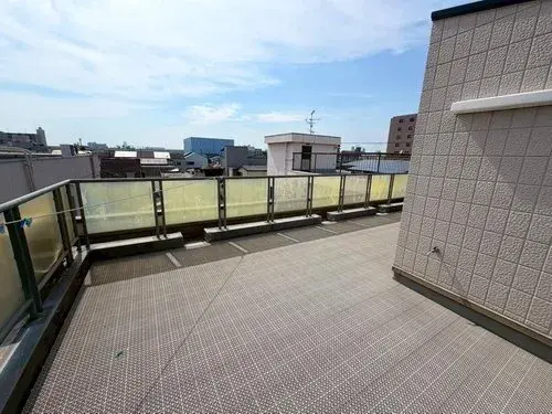 Akiya in Osaka