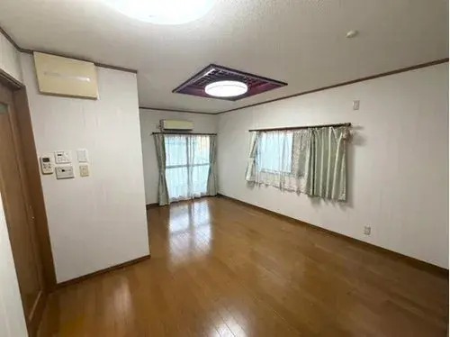 3LDK Neyagawa City Osaka Prefecture (8)