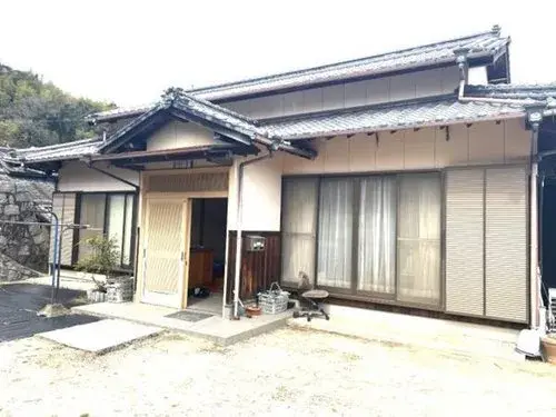 Akiya in Ehime