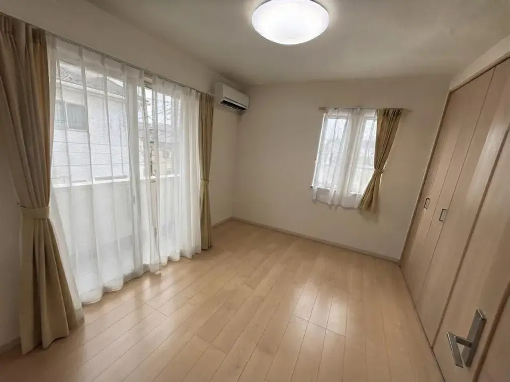 4LDK Property Yokkaichi City Mie Prefecture (13)