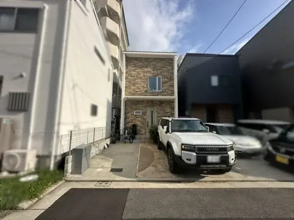 Akiya in Osaka