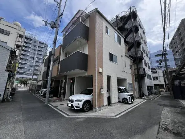 Akiya in Osaka