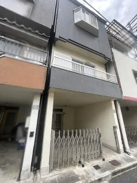 Akiya in Osaka