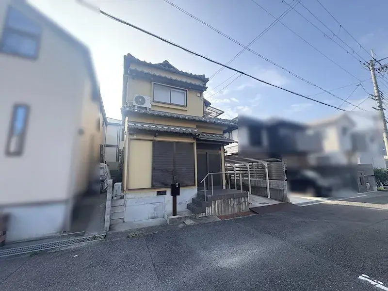 Akiya in Osaka