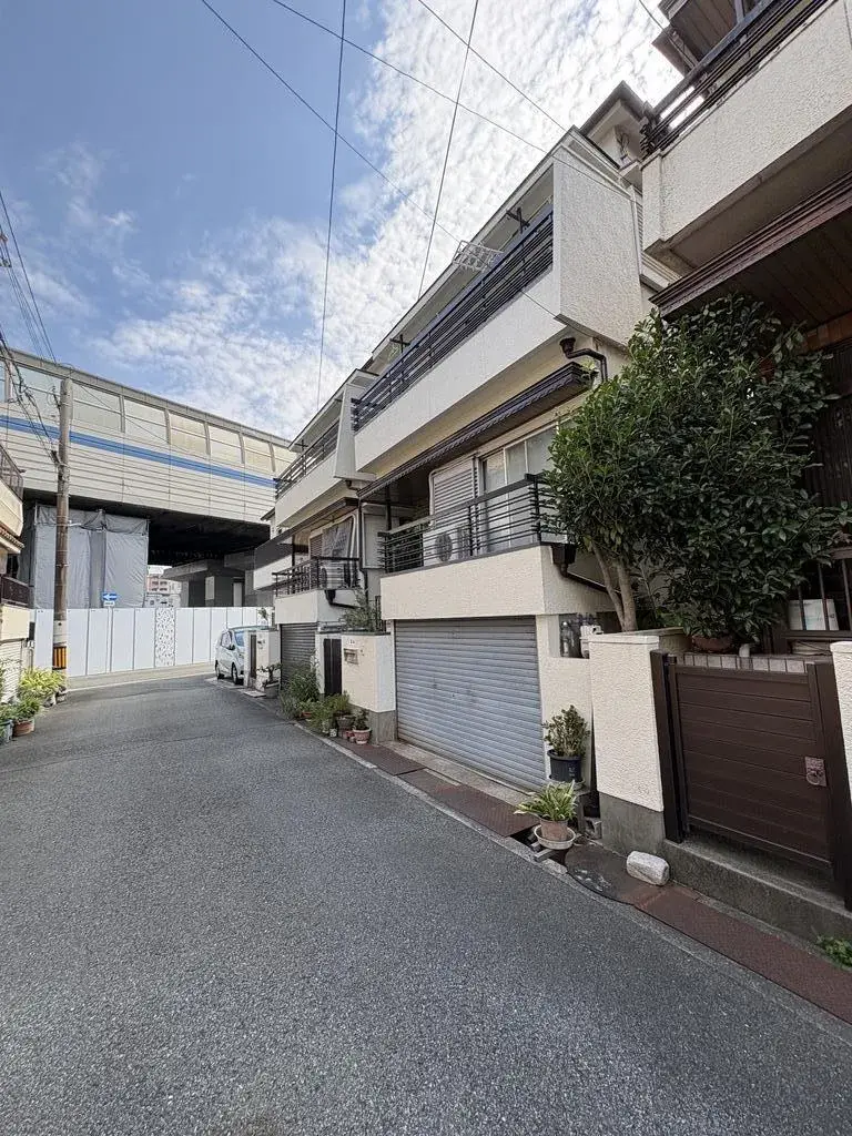 Akiya in Osaka