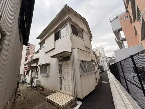 Akiya in Tokyo