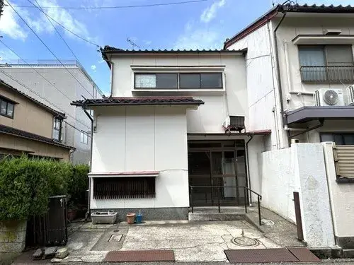 Akiya in 金沢市
