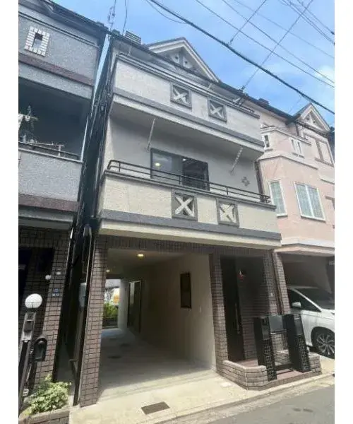 Akiya in Osaka