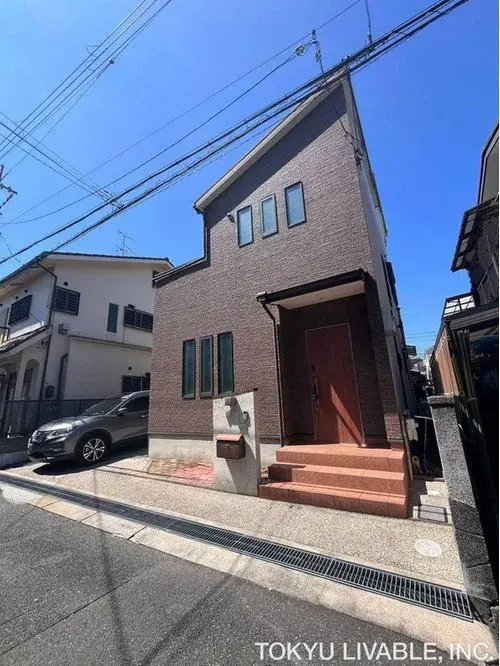 Akiya in Osaka