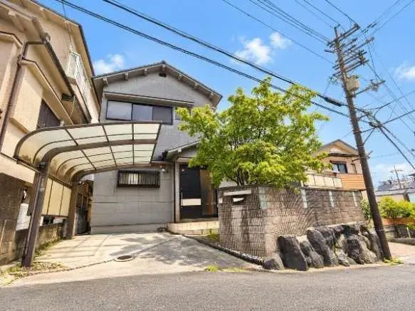 Akiya in Osaka