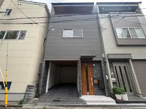 Akiya in Osaka