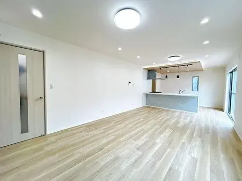 5LDK+S物件 枚方市 大阪府 (2)