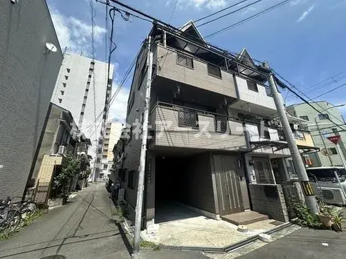 Akiya in Osaka
