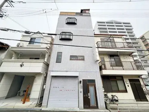 Akiya in Osaka