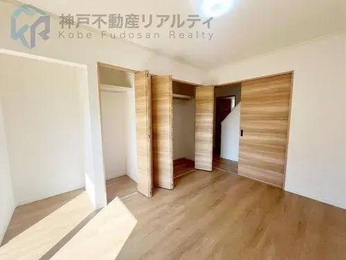 4LDK
مدينة كوبي
محافظة هيوغو (14)