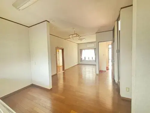 8LDK Property Iwakuni City Yamaguchi Prefecture (6)